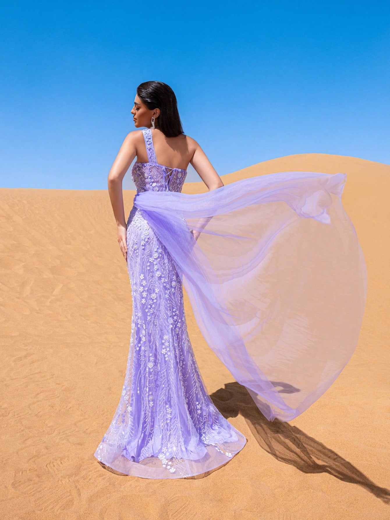 Gorgeous Asymmetric Neckline Floral Sequins Beaded Formal Dresses & Evening Gowns