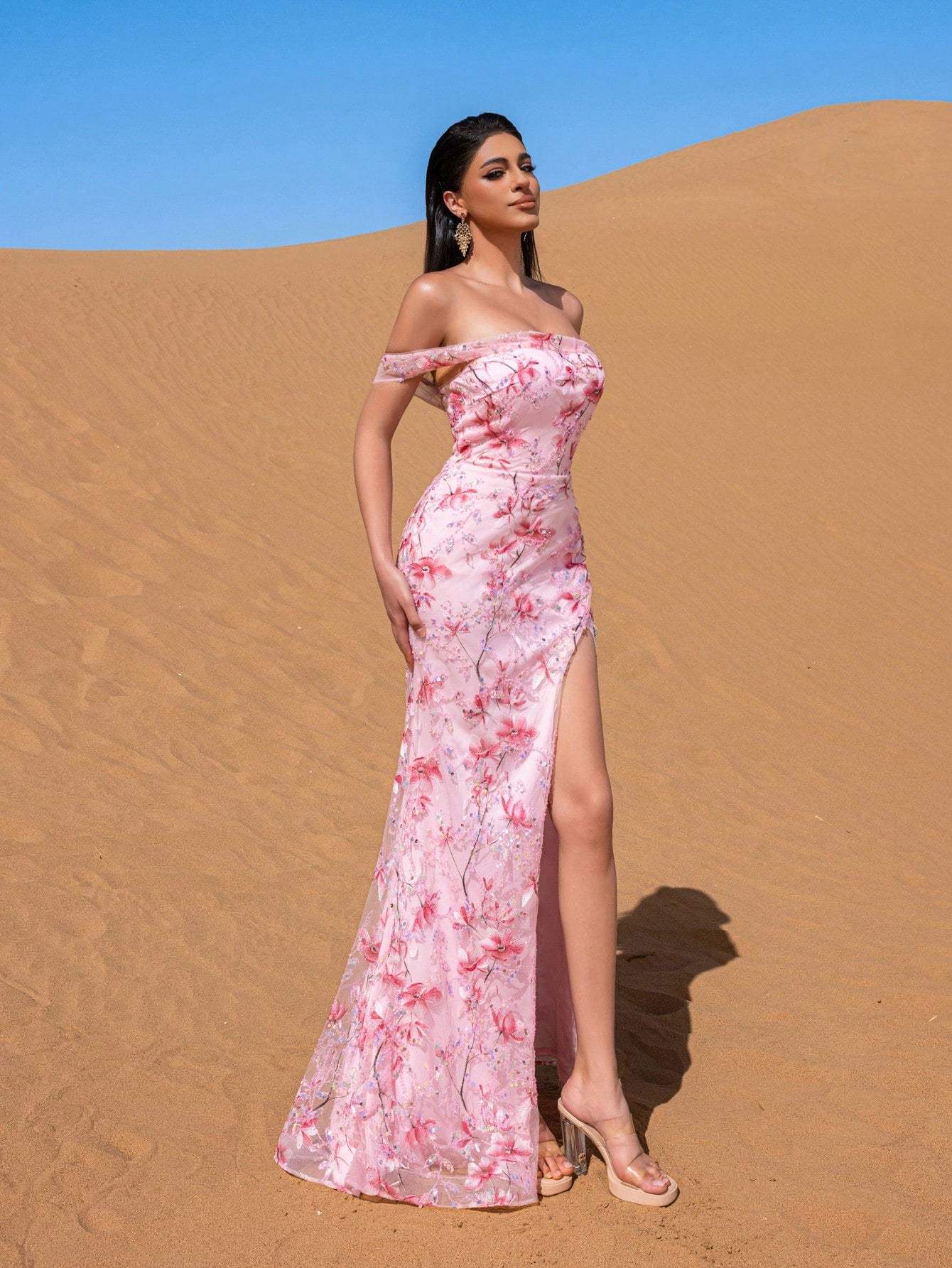 Elegant Floral Embroidered Split Beaded Formal Dresses & Evening Gowns