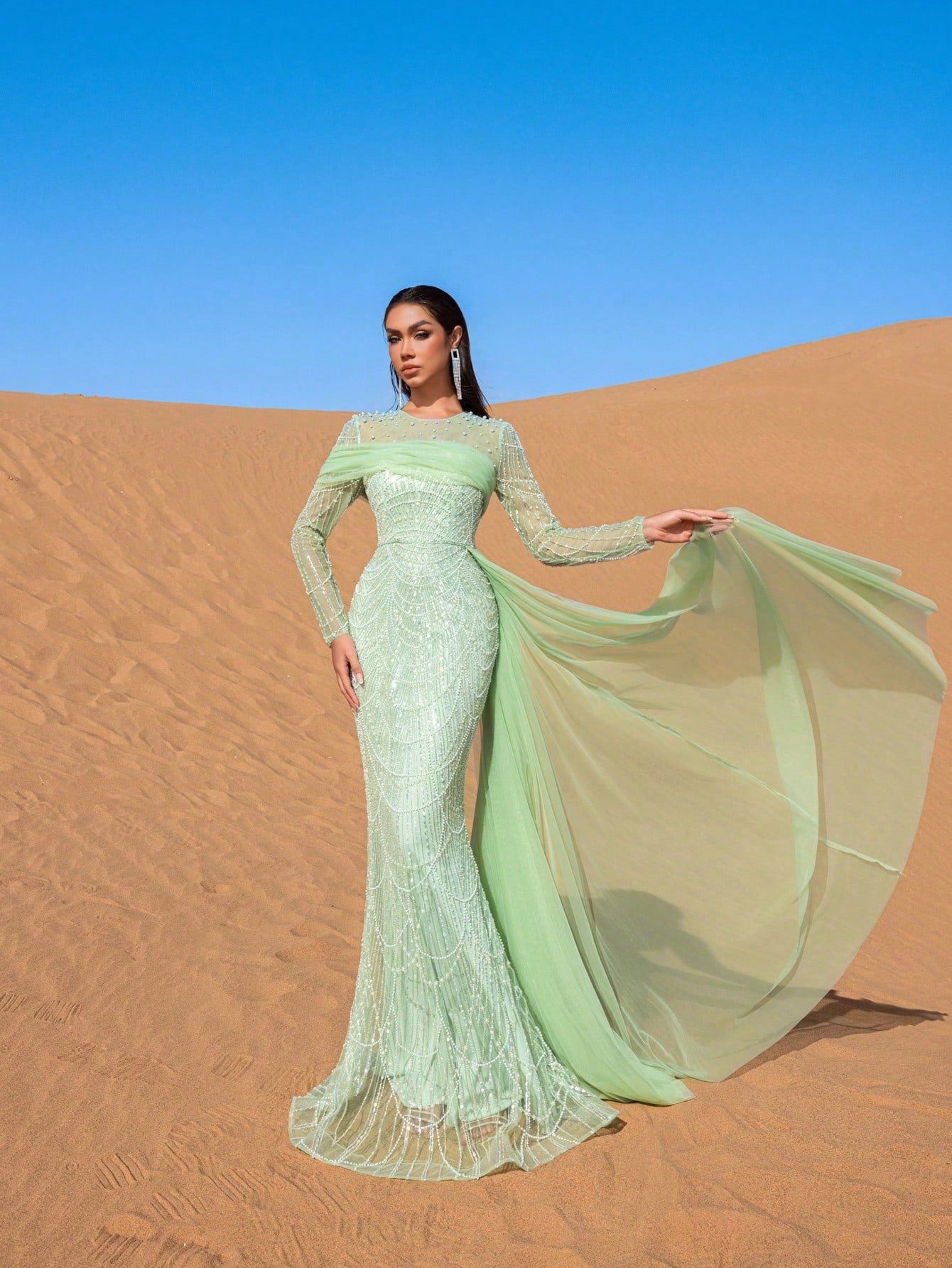 Luxury Tulle Overlay Mermaid Hem Beaded Detail Formal Evening Dress