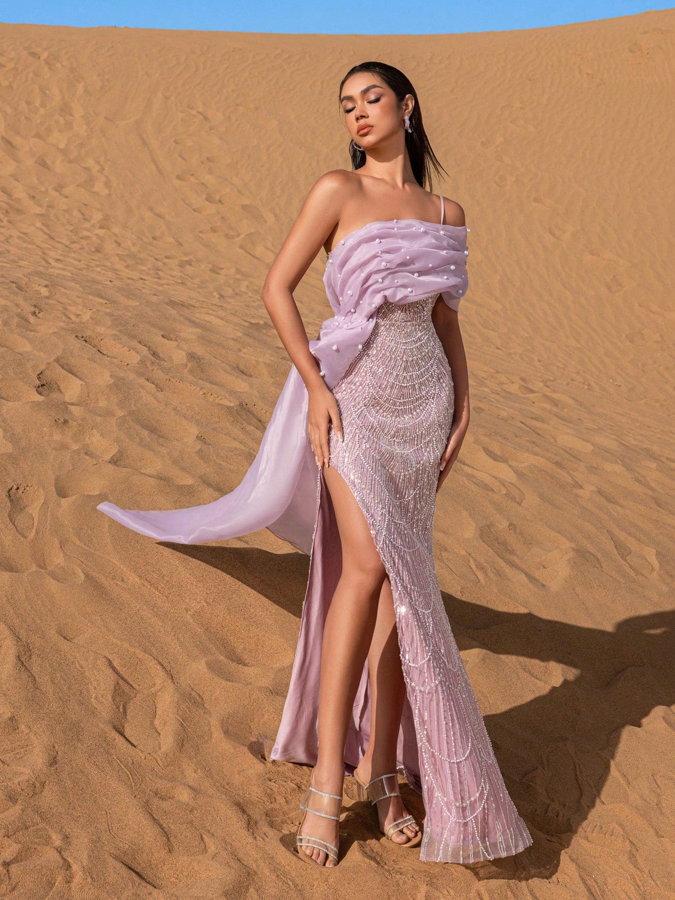 Elegant Asymmetrical Neck Mermaid Hem Beaded Formal Dresses & Evening Gowns