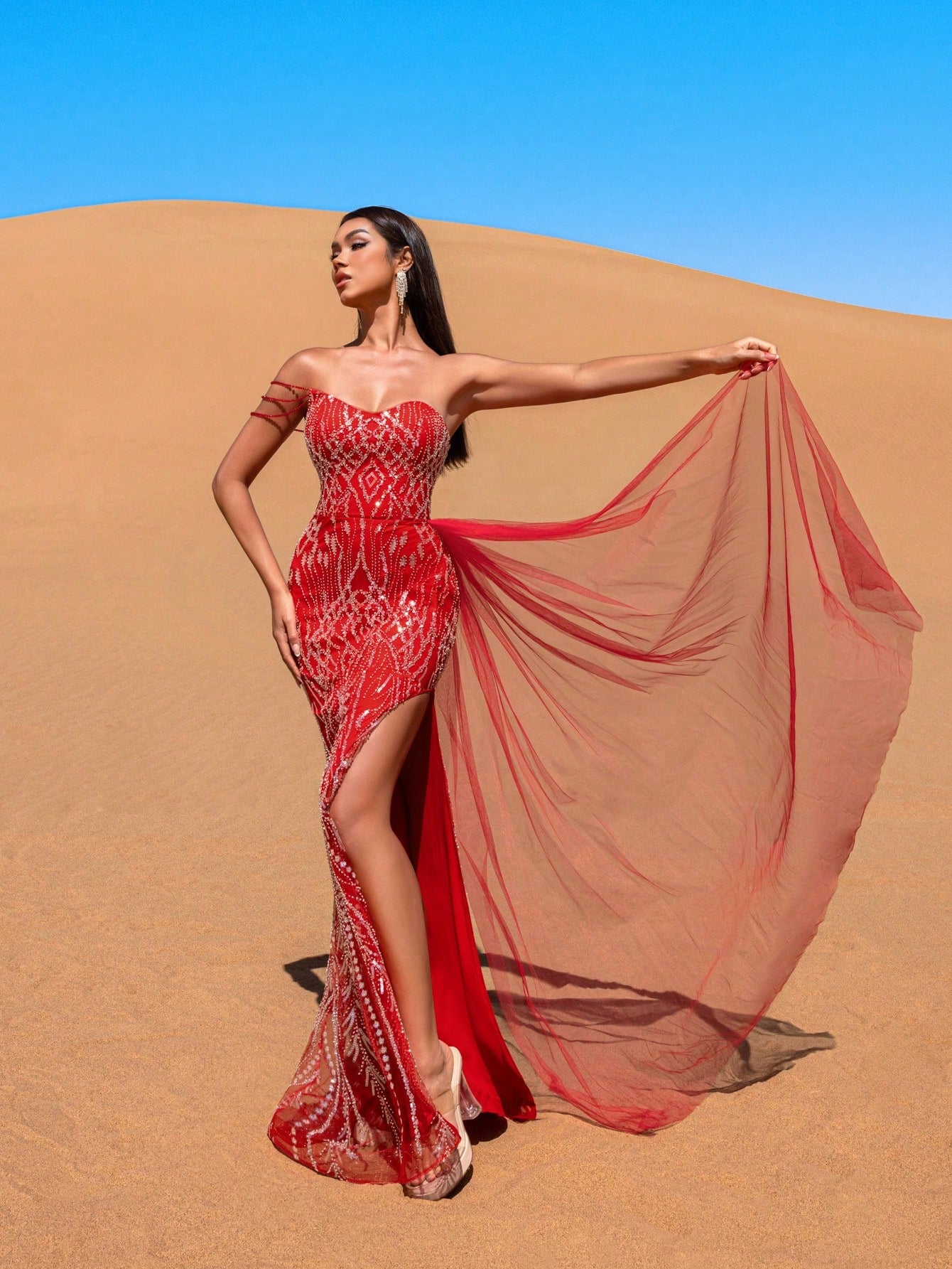 Gorgeous Split Thigh Beaded Formal Dresses & Evening Gowns