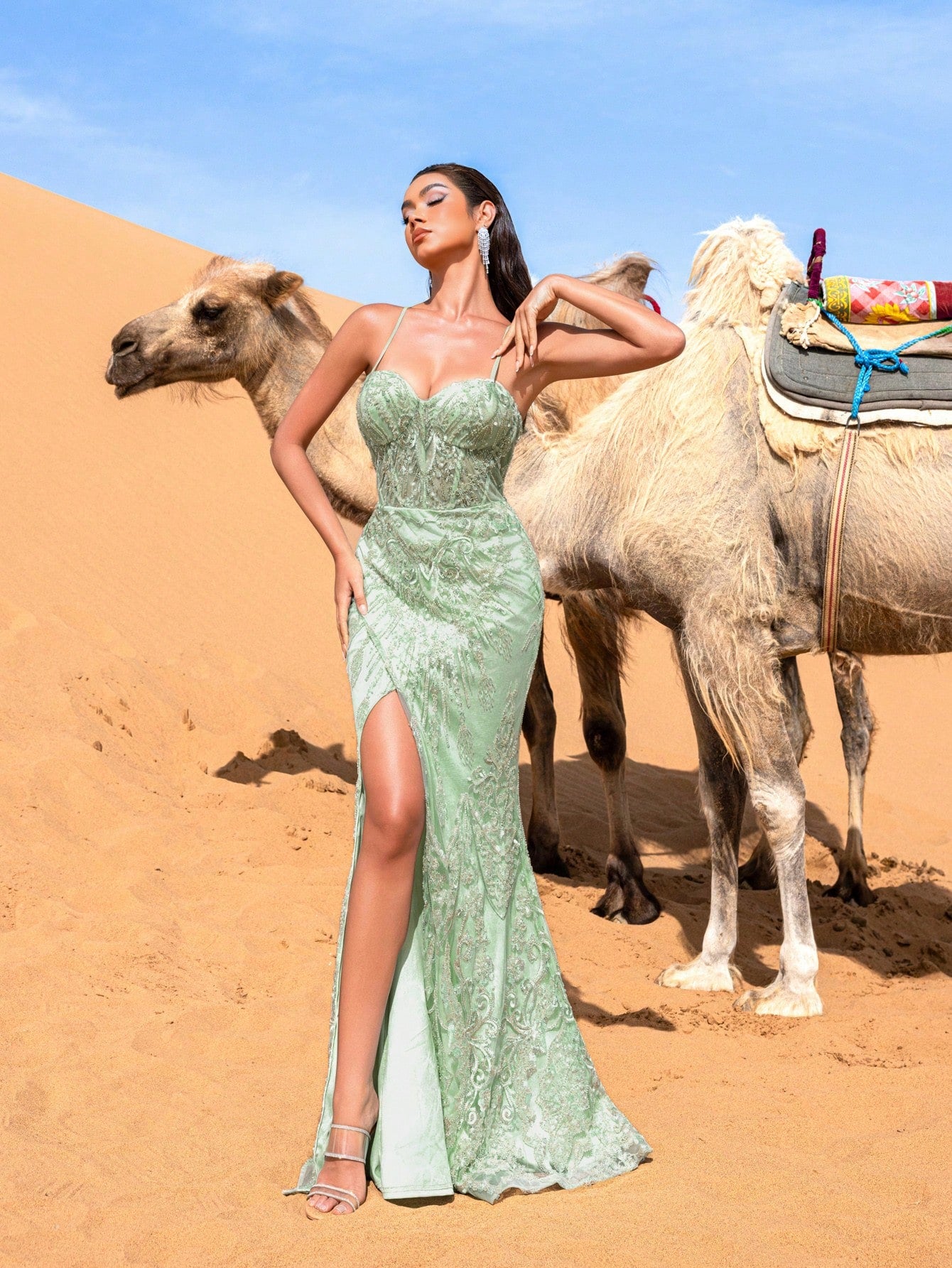Elegant Lace-Up Back Beaded Slip Beaded Formal Dresses & Evening Gowns