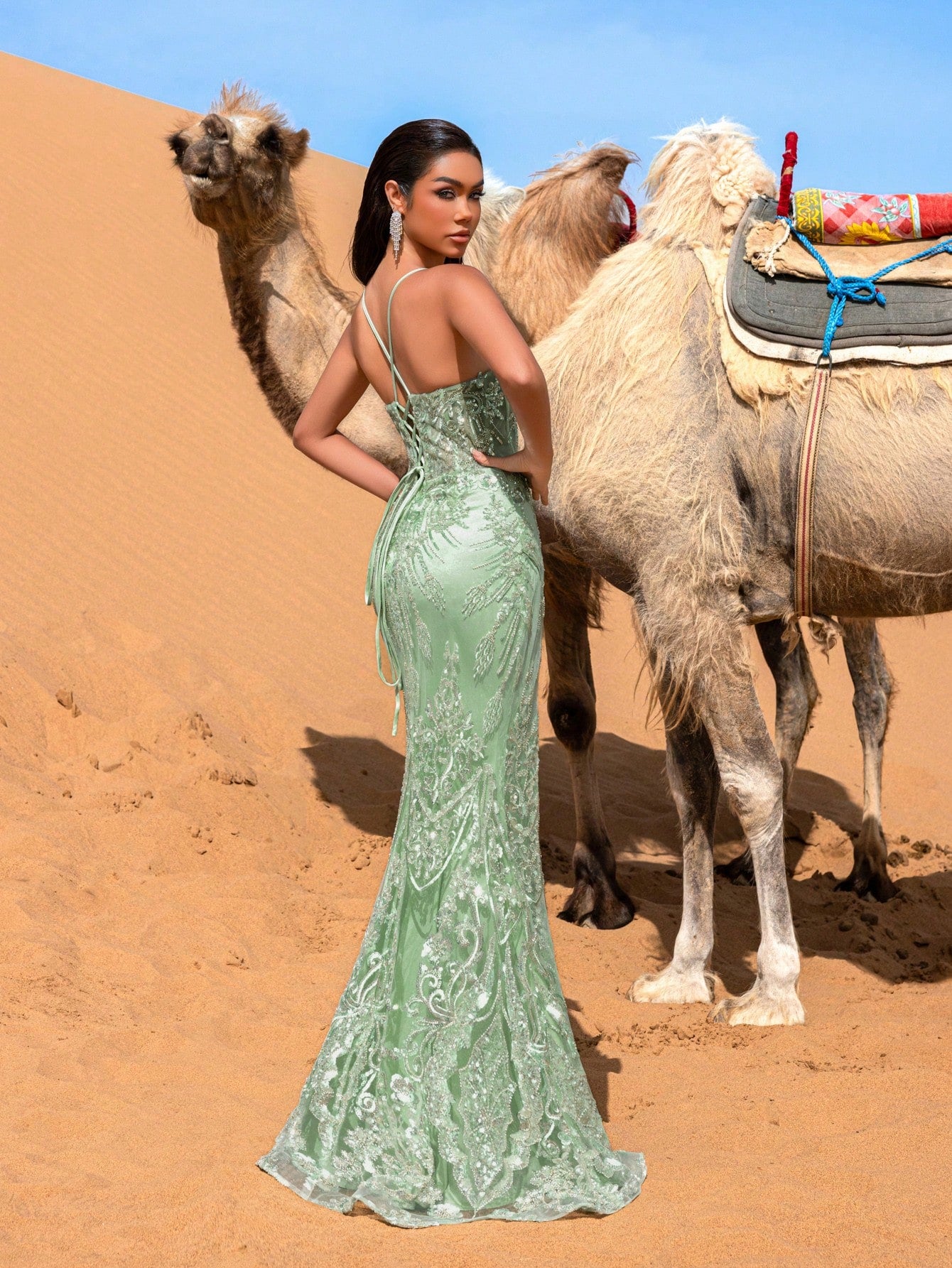 Elegant Lace-Up Back Beaded Slip Beaded Formal Dresses & Evening Gowns