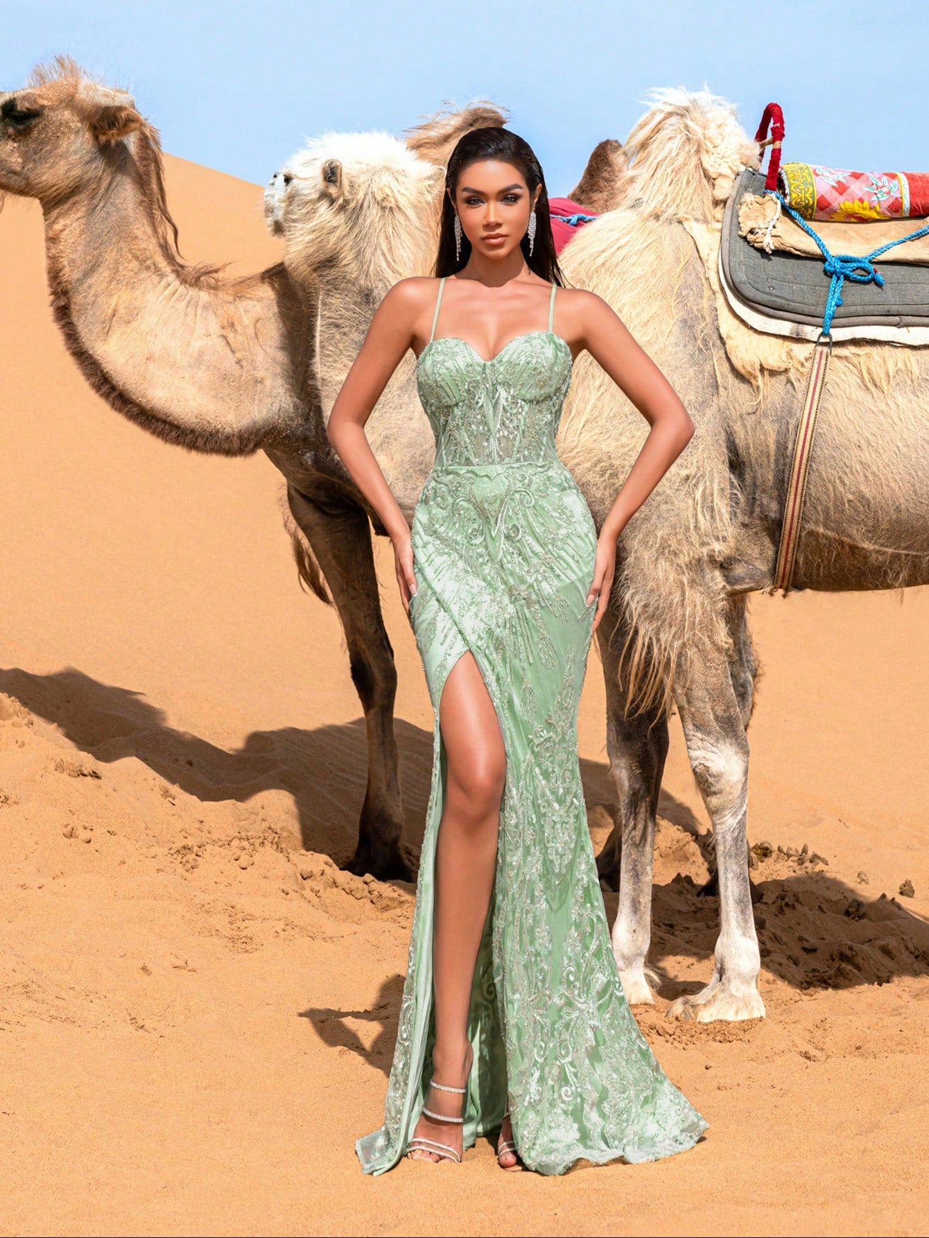 Elegant Lace-Up Back Beaded Slip Beaded Formal Dresses & Evening Gowns
