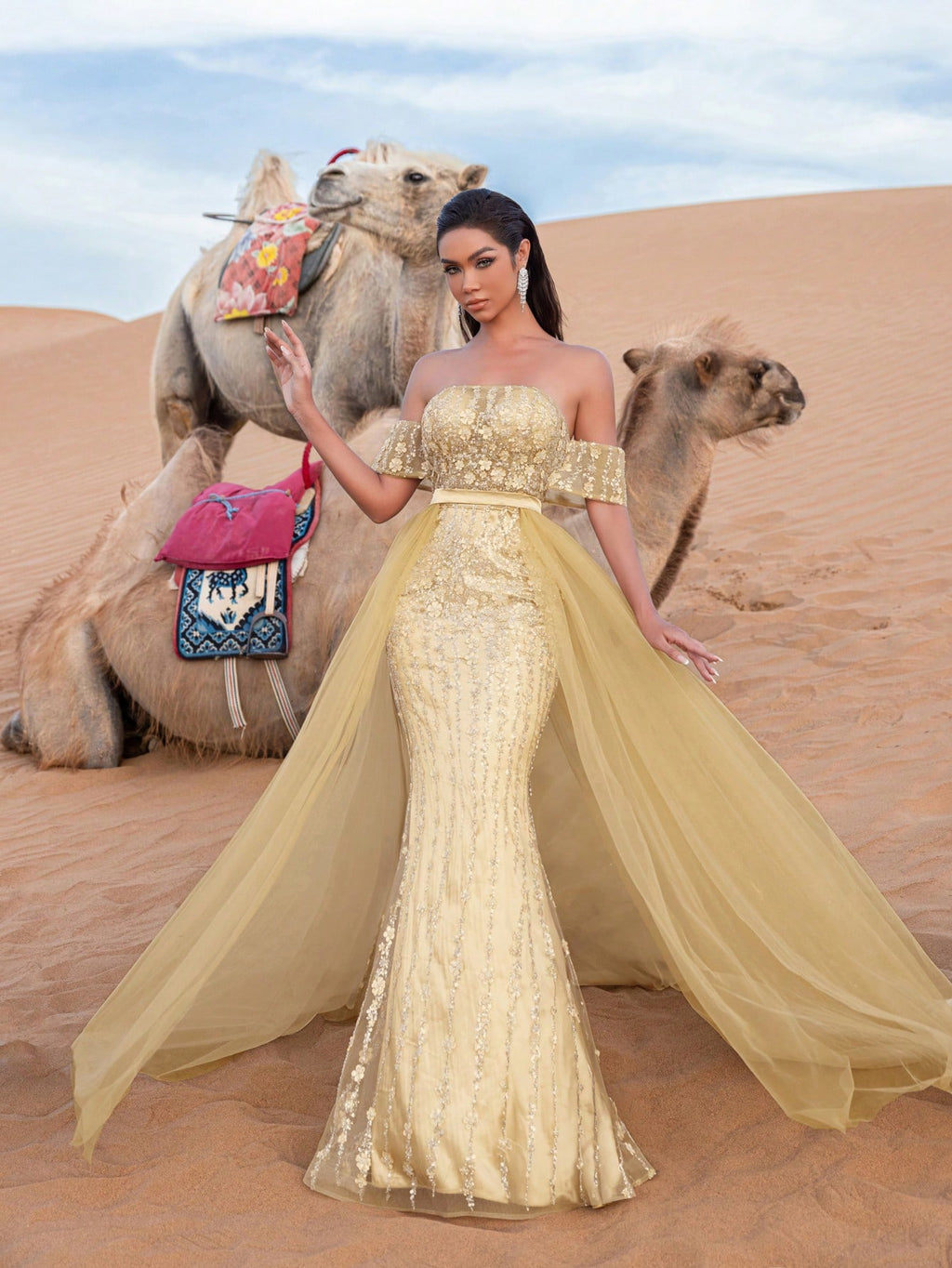 Gorgeous Strapless Mesh Overlay Mermaid Hem Floral Sequin Beaded Formal Dresses & Evening Gowns