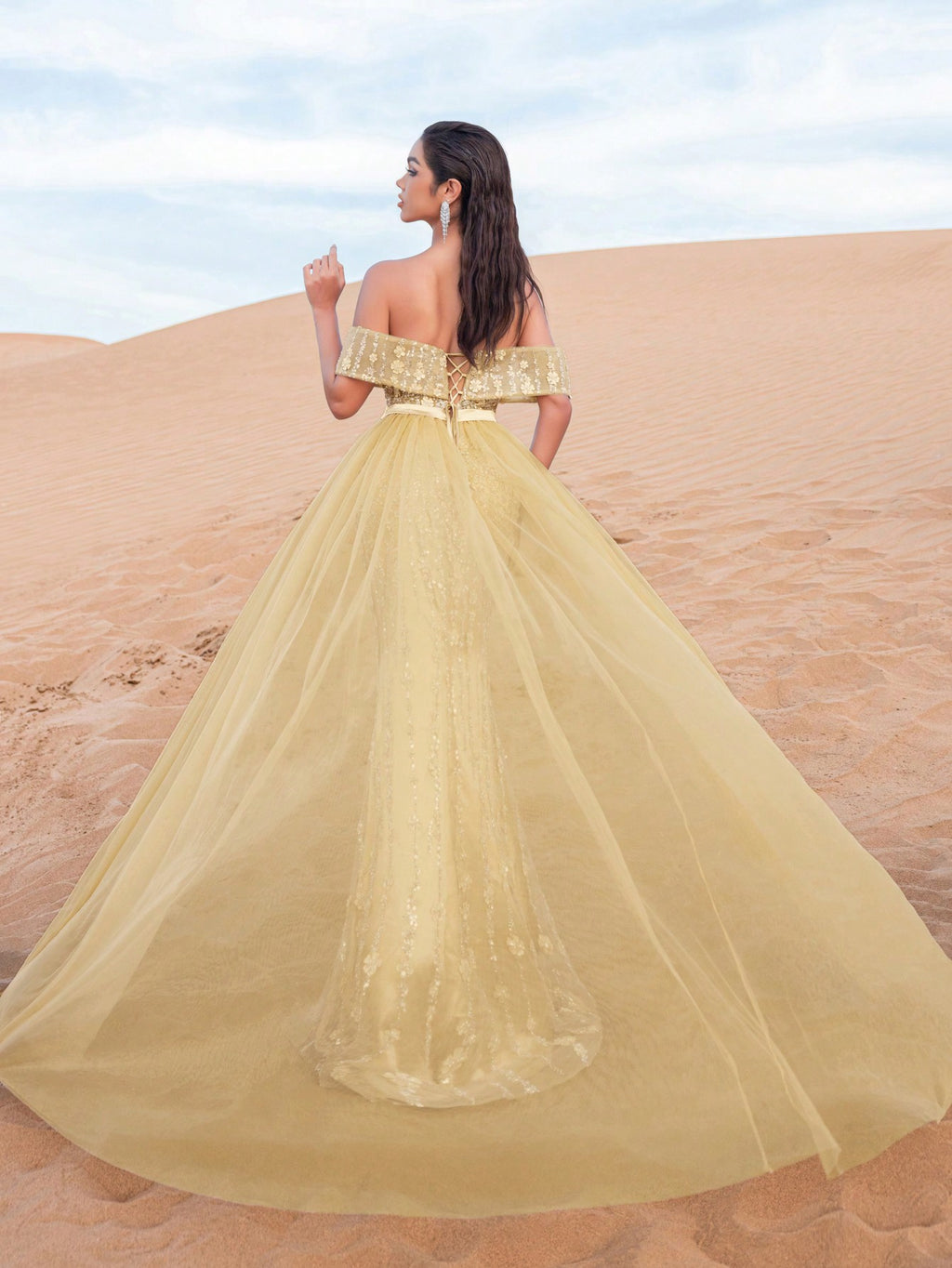 Gorgeous Strapless Mesh Overlay Mermaid Hem Floral Sequin Beaded Formal Dresses & Evening Gowns