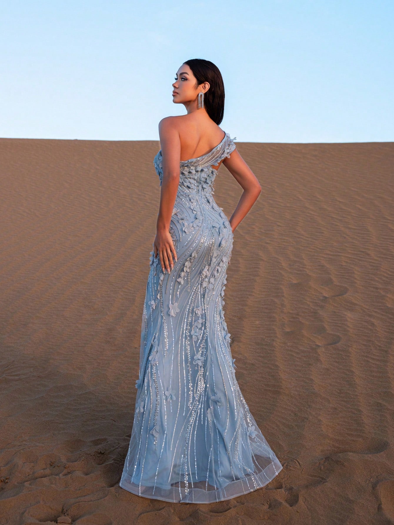 Elegant One Shoulder Floral Embroidered Split Beaded Formal Dresses & Evening Gowns