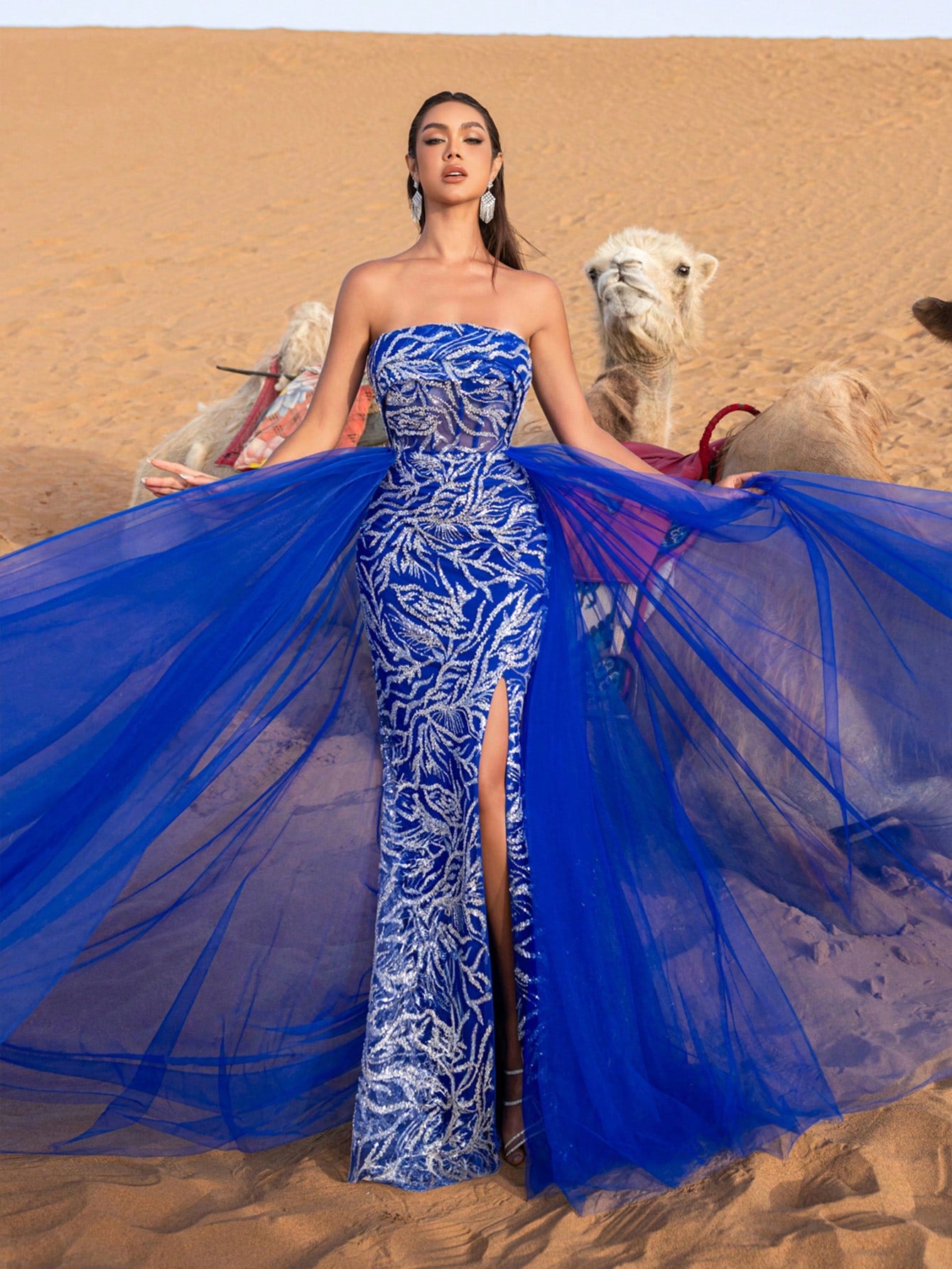 Gorgeous Strapless Lace-Up Back Floral Beaded Sequin Prom Dress