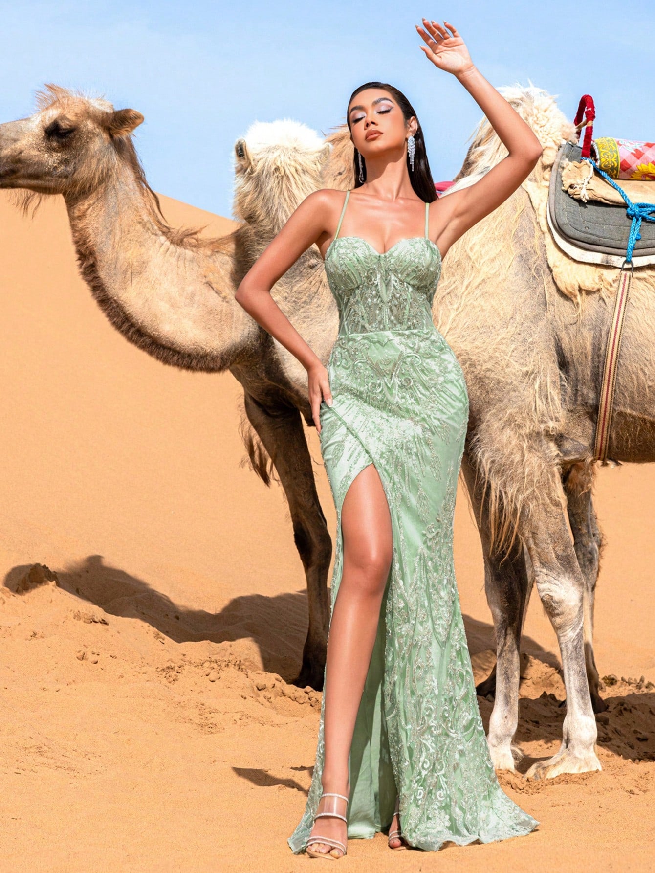 Elegant Lace-Up Back Beaded Slip Beaded Formal Dresses & Evening Gowns