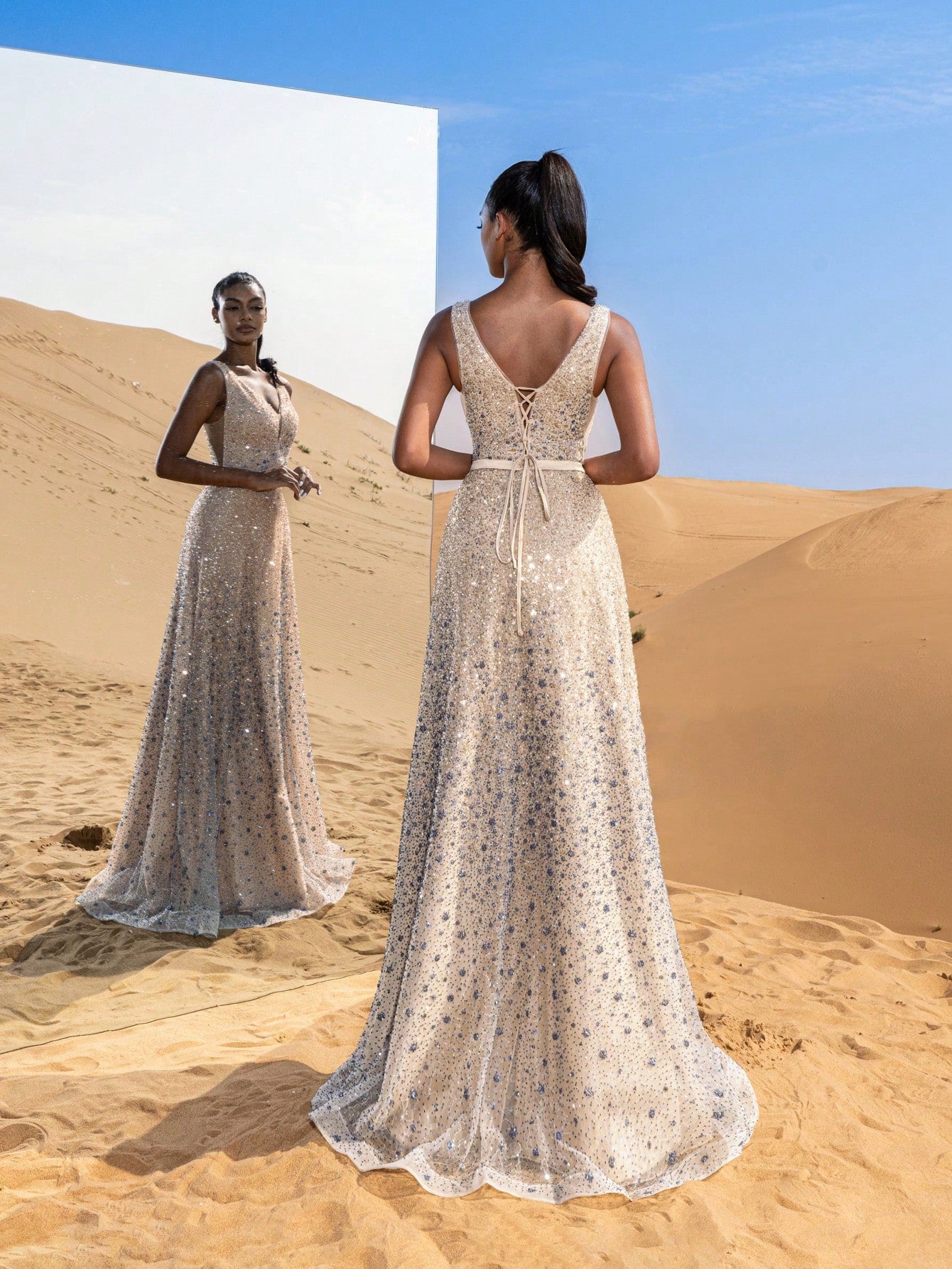 Elegant Plunging Neck Lace-up Beaded Formal Prom Dresses & Evening Gowns