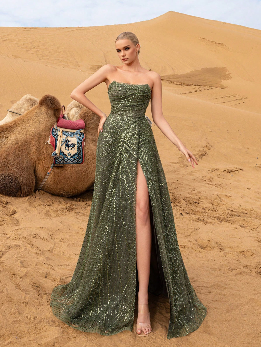 Gorgeous Strapless Lace-up Back Graphic Sequin Beaded Formal Dresses & Evening Gowns