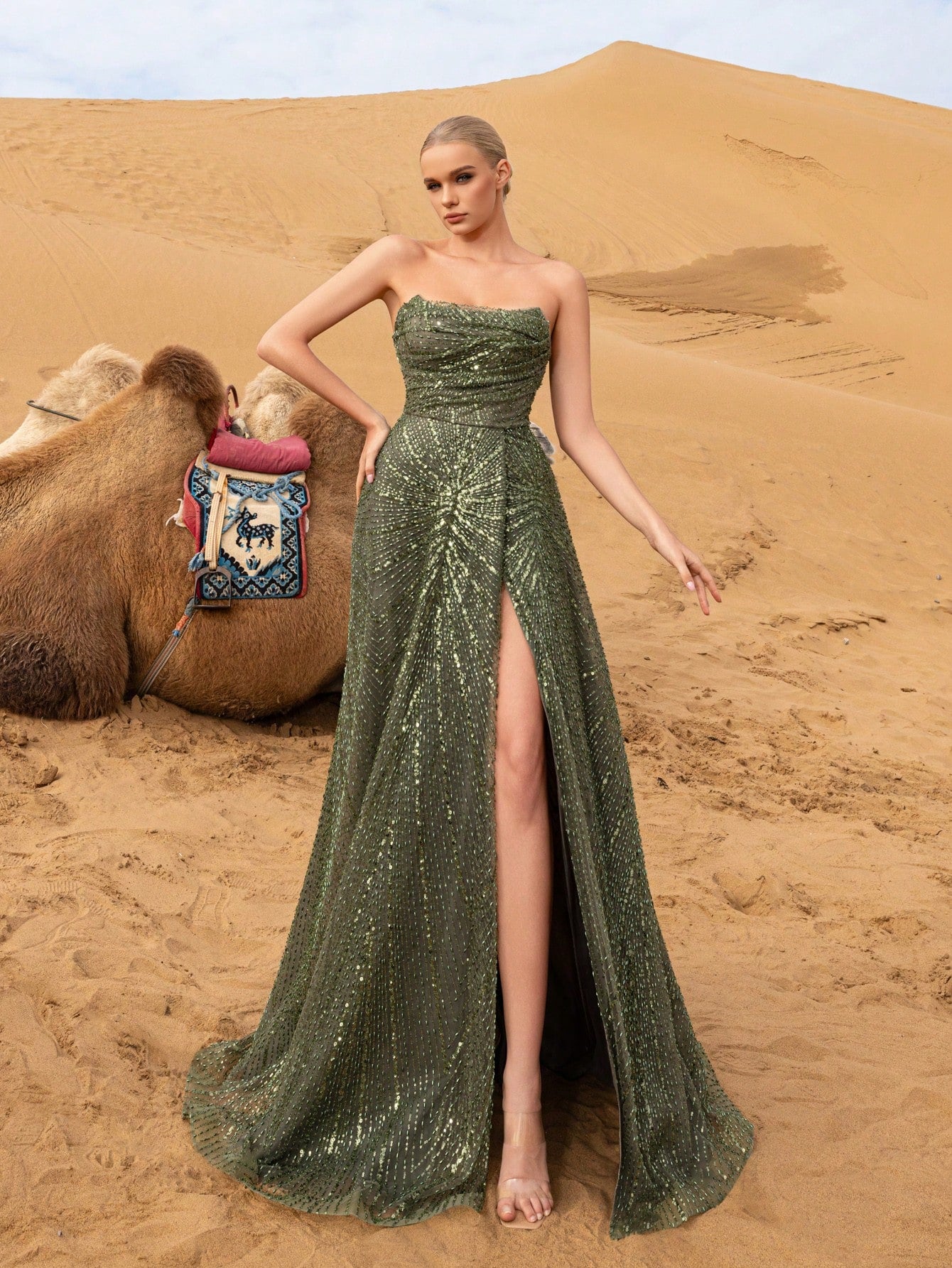 Gorgeous Strapless Lace-up Back Graphic Sequin Beaded Formal Dresses & Evening Gowns