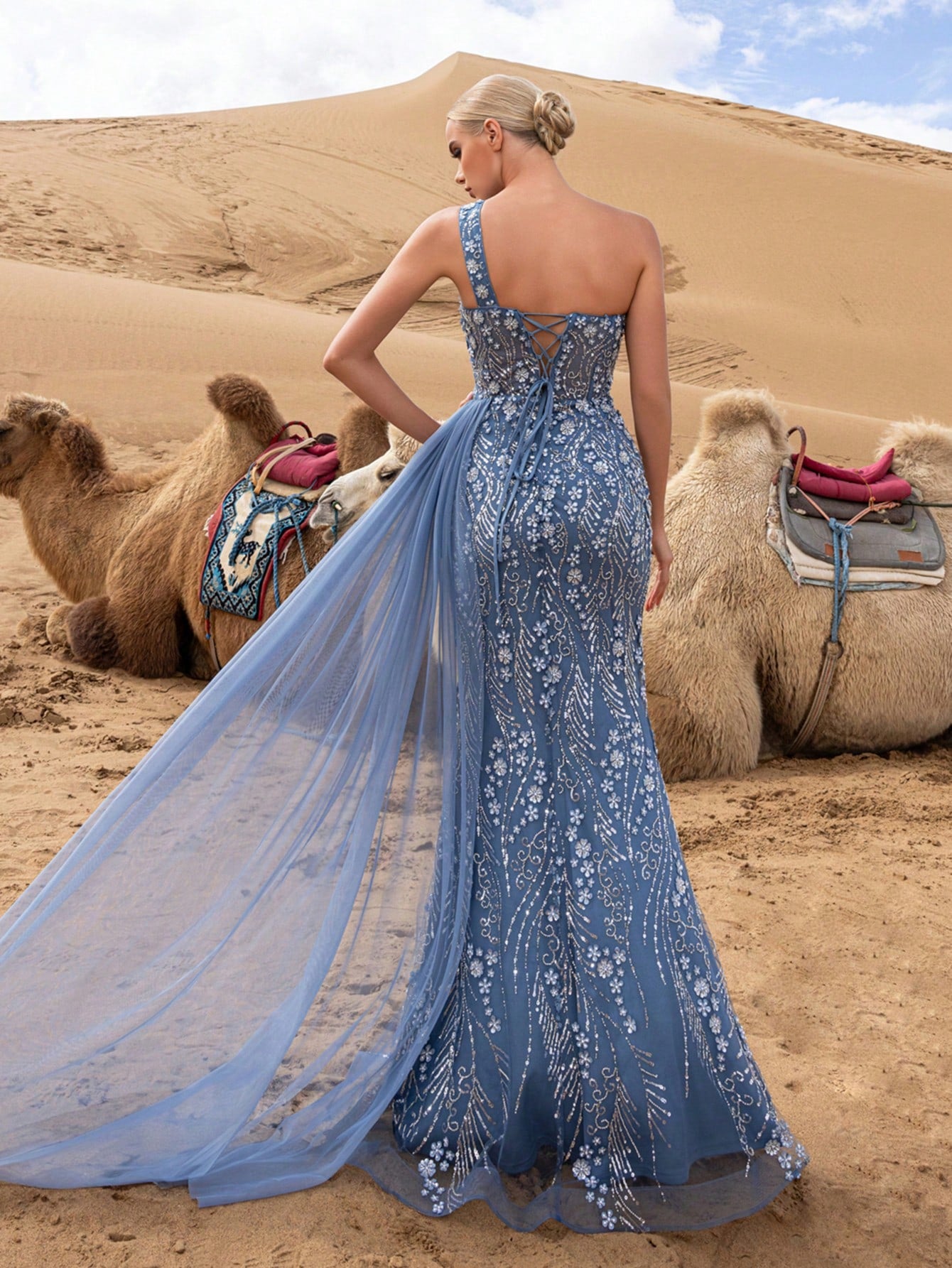 Gorgeous Asymmetric Neckline Floral Sequins Beaded Formal Dresses & Evening Gowns