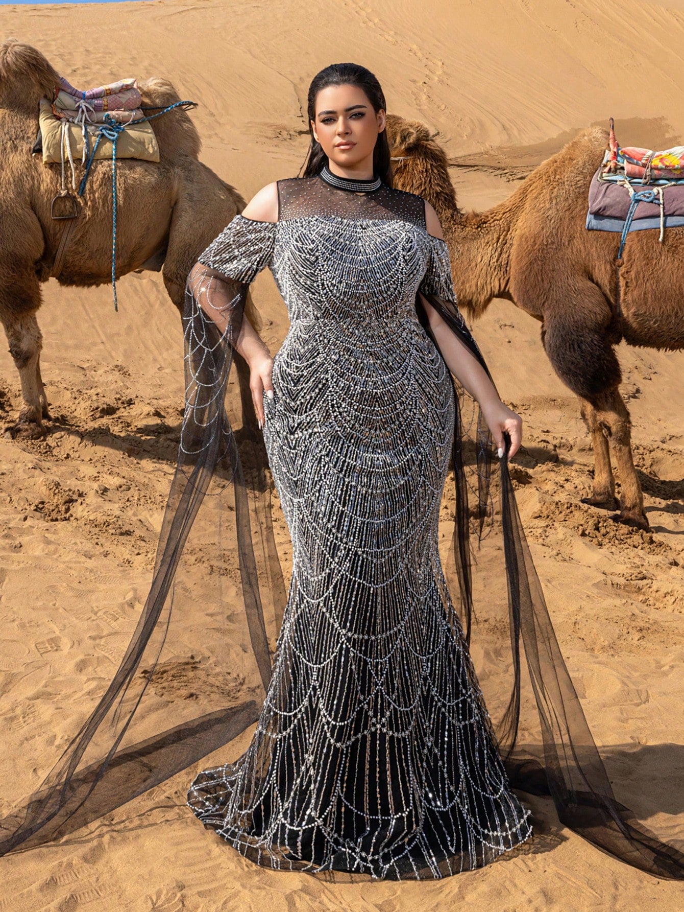 Luxury Rhinestone Detail Mock Neck Cape Sleeves Graphic Sequin Beaded Formal Dresses & Evening Gowns