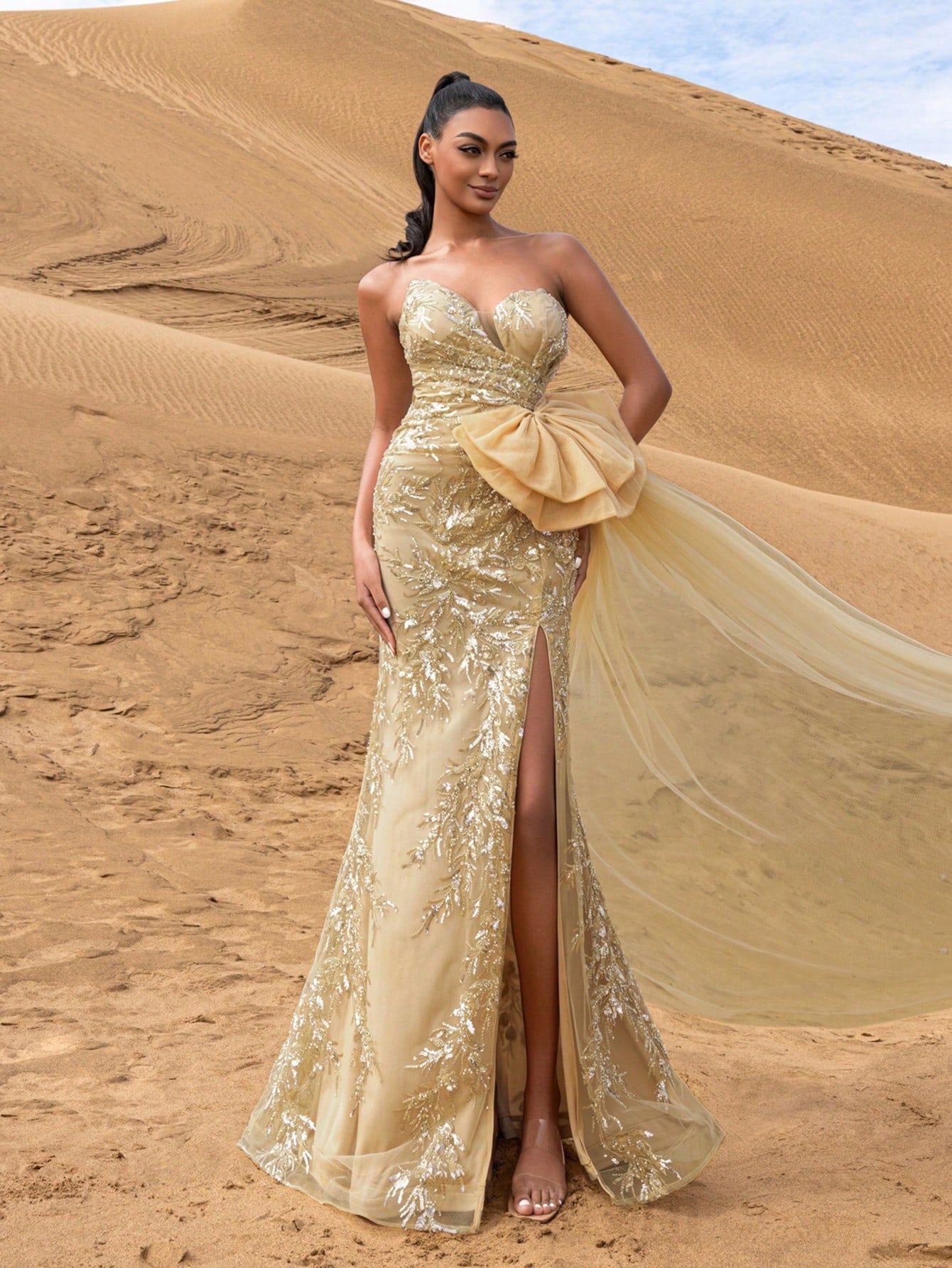Gorgeous Bow Detail Strapless Split Mermaid Hem Graphic Sequin Beaded Formal Dresses & Evening Gowns