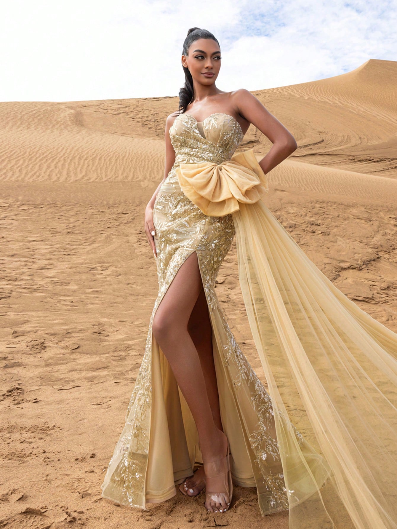 Gorgeous Bow Detail Strapless Split Mermaid Hem Graphic Sequin Beaded Formal Dresses & Evening Gowns