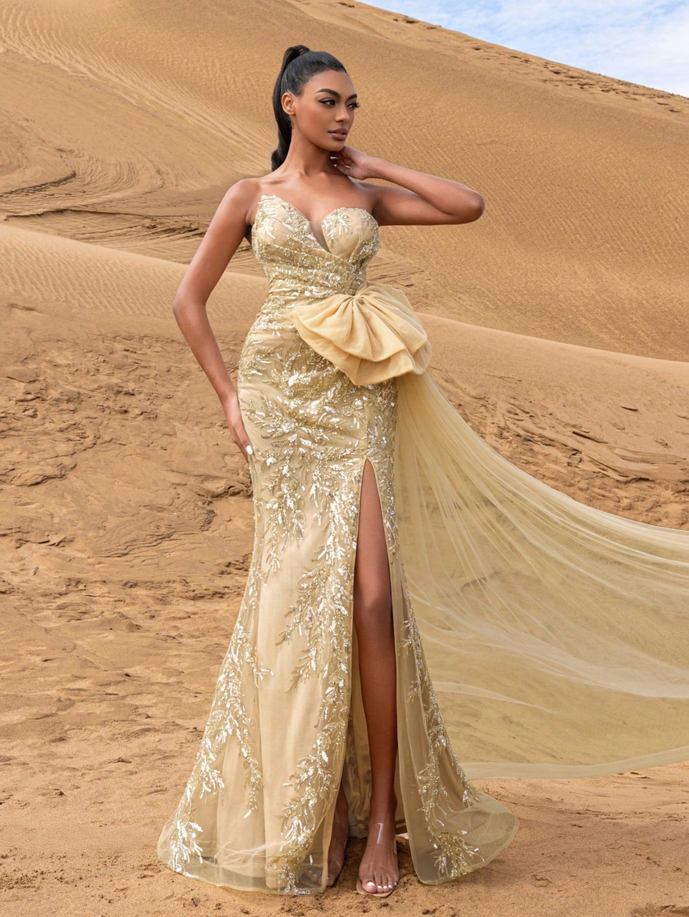 Gorgeous Bow Detail Strapless Split Mermaid Hem Graphic Sequin Beaded Formal Dresses & Evening Gowns