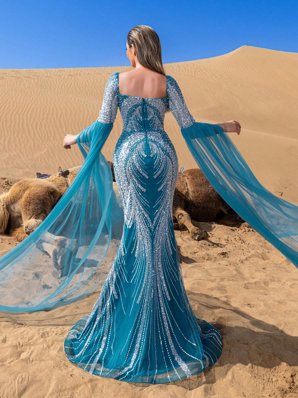 Gorgeous Sweetheart Neck Extra-Long Sleeves Graphic Sequin Beaded Formal Dresses & Evening Gowns