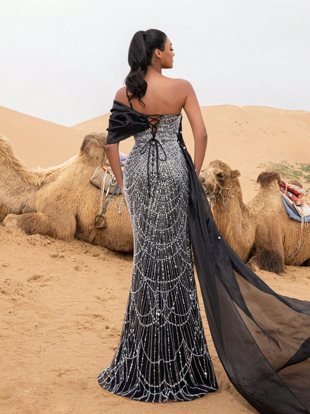 Elegant Asymmetrical Neck Mermaid Hem Beaded Formal Dresses & Evening Gowns