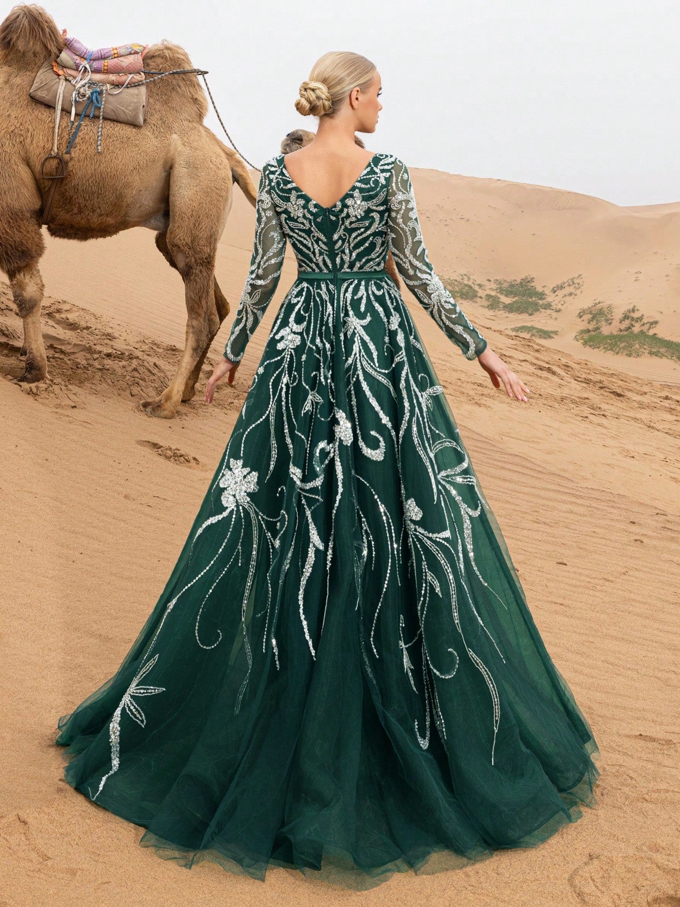 Gorgeous Boat Neck Floral Sequin Beaded Formal Prom Dresses & Evening Gowns