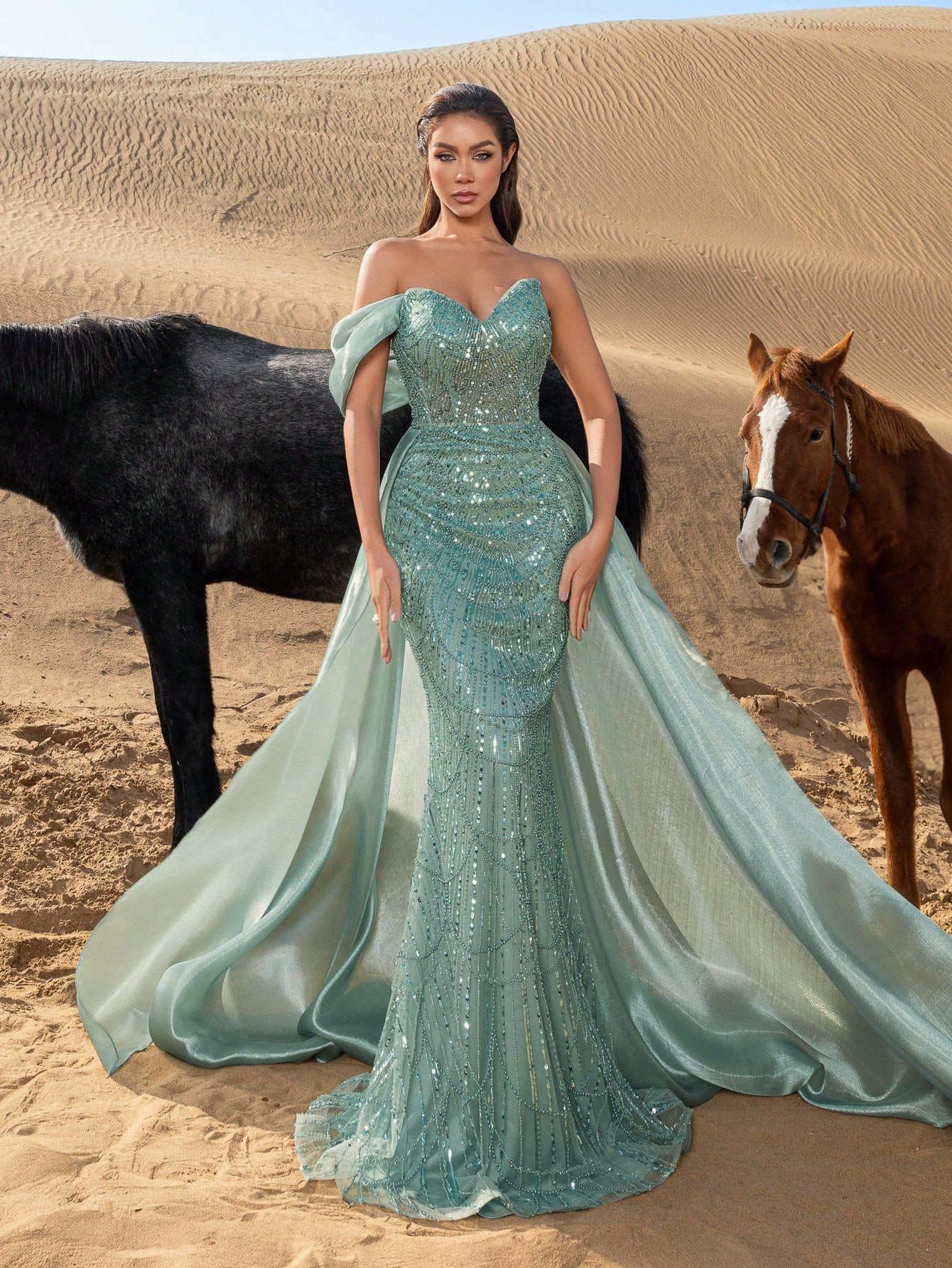 Luxury Strapless Satin Chain Beaded Formal Dresses & Evening Gowns