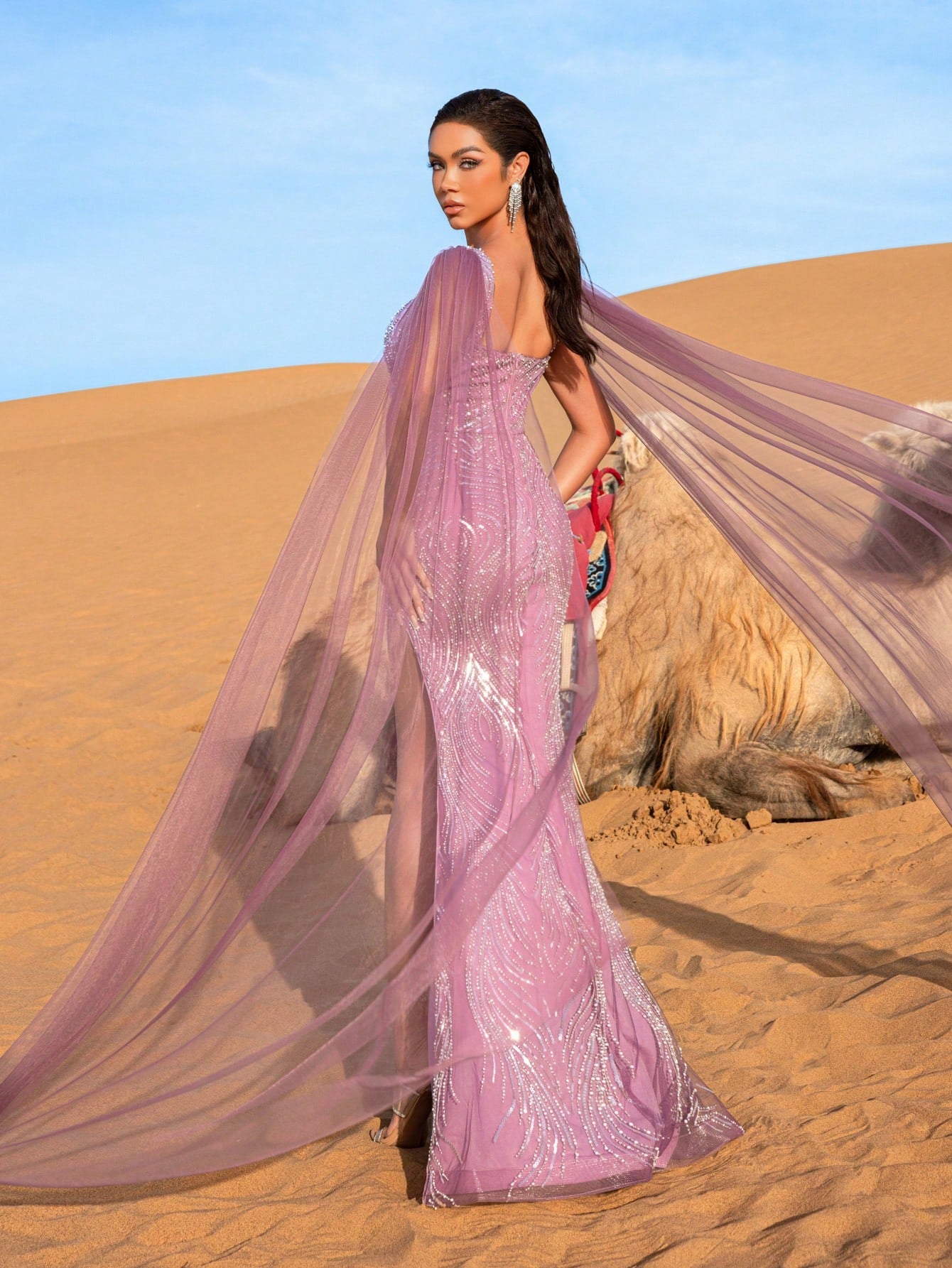 Gorgeous Sweetheart Neck Cape Sleeves Beaded Formal Dresses & Evening Gowns