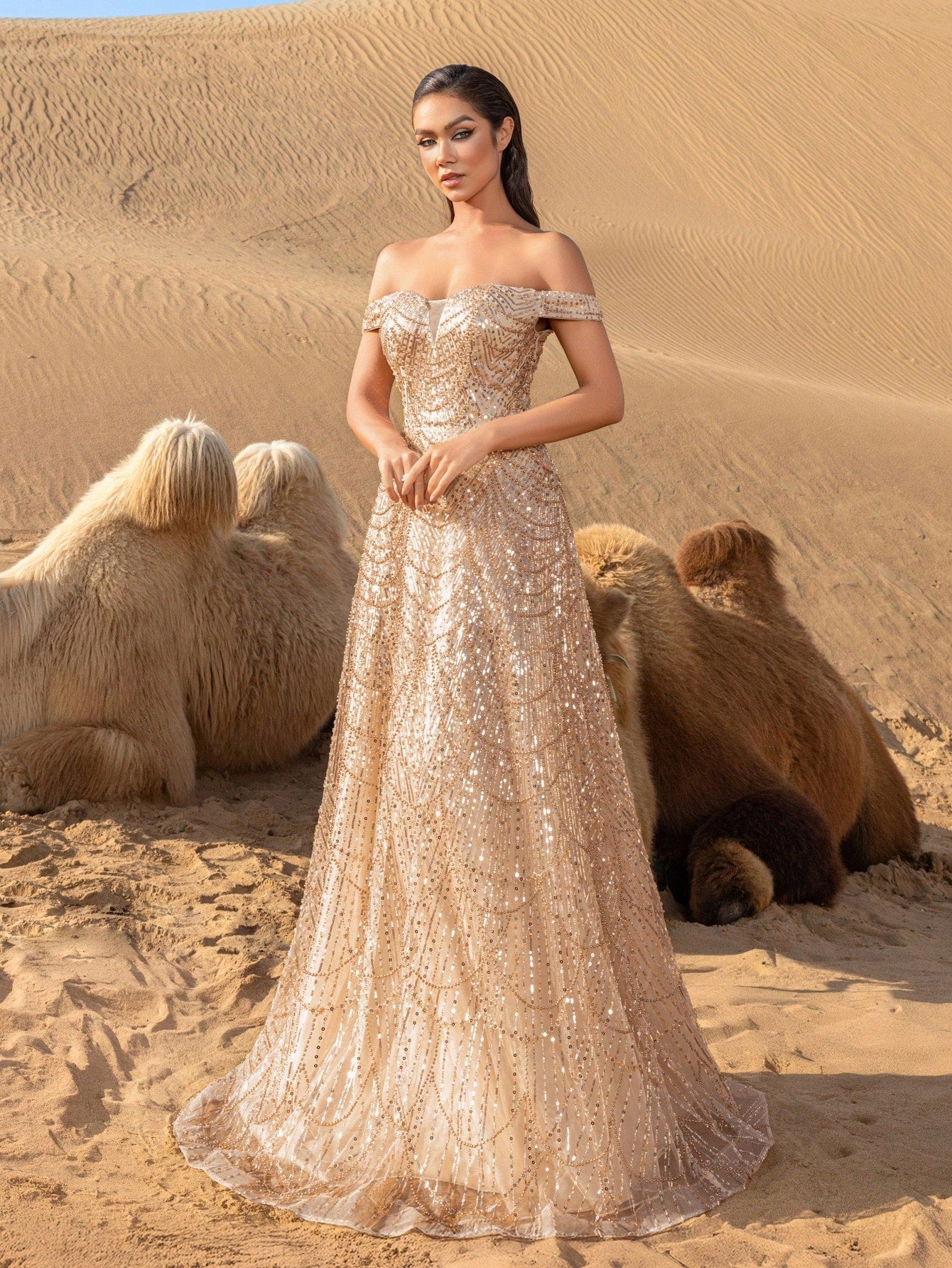 Luxury Off Shoulder Sweetheart Neck Lace-up Back Beaded Formal Dresses & Evening Gowns