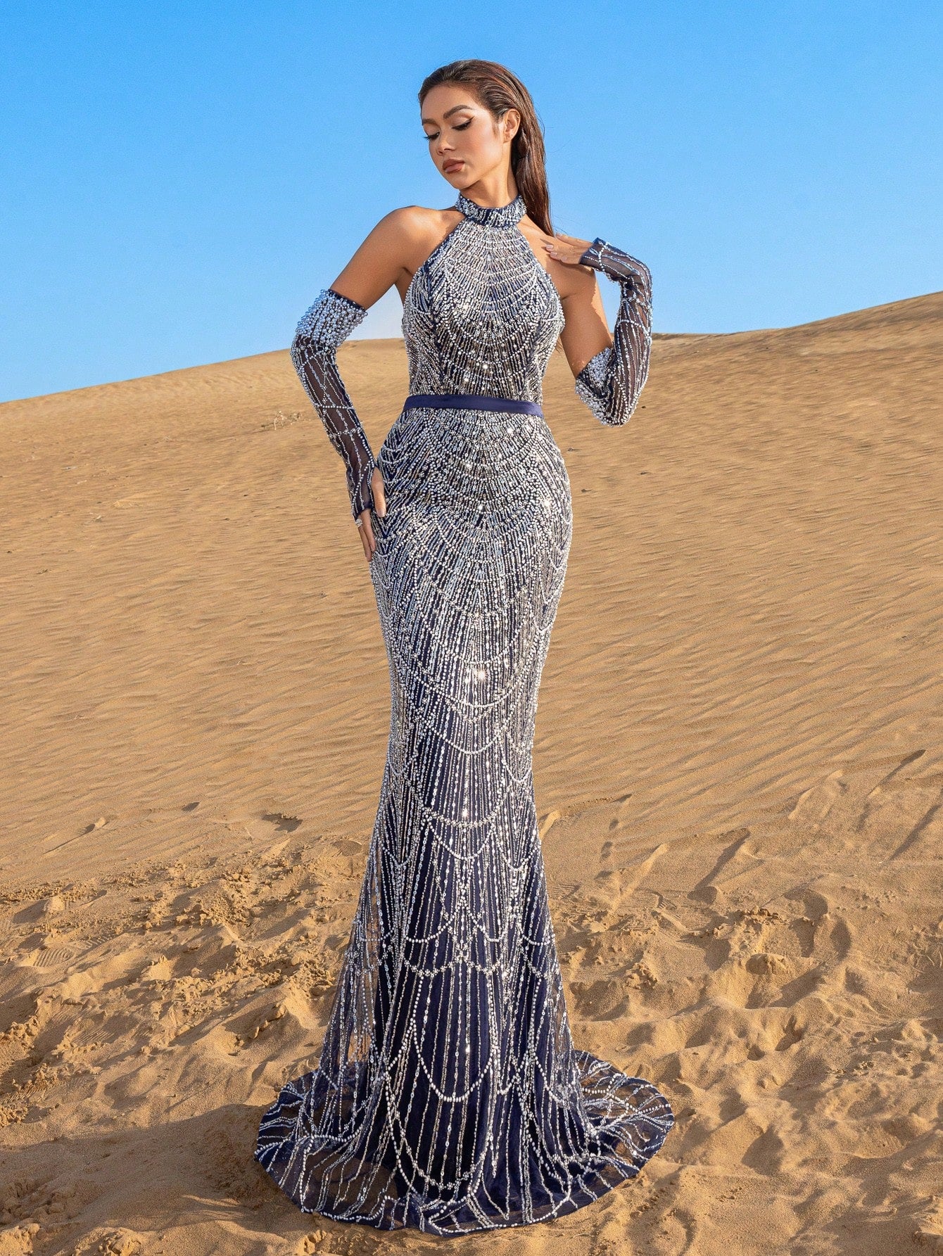Beaded Halter Neck Mermaid Evening Gowns - Sparkling Formal Dresses with Sequin Embellishments